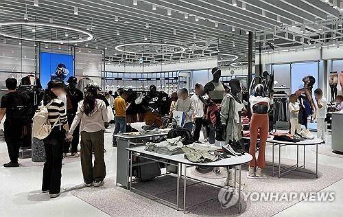 [신세계백화점 제공. 재판매 및 DB 금지]