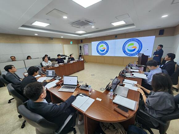 경상북도교육청 포항도서관 설계 공모 심사가 진행되고 있다. [사진=경북교육청]