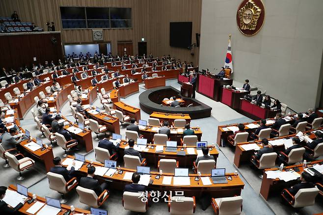 한덕수 국무총리가 지난 7일 국회 예결위 전체회의장에서 열린 내년도 예산안 심의를 위한 종합정책질의에서 발언하고 있다. 박민규 선임기자