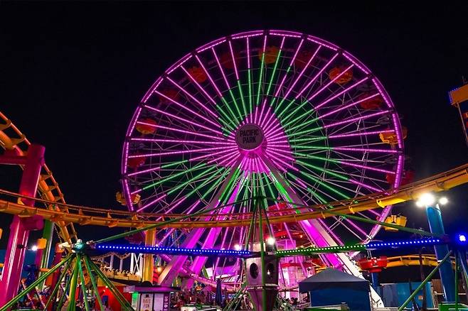 세븐틴. 플레디스