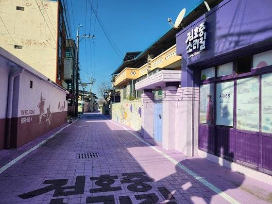 지난 11일 경북 김천시 교동 김호중소리길 모습. 김정석 기자