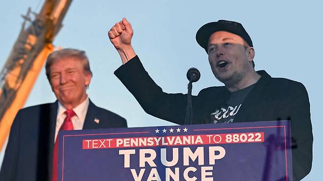 지난 10월 트럼프 지지 유세를 하는 머스크