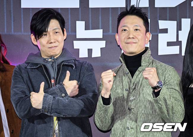 [OSEN=조은정 기자]’넷플릭스(Netflix) 예능&nbsp;'좀비버스: 뉴 블러드’ 제작발표회가 14일 서울 용산구 CGV용산아이파크몰에서 열렸다. (왼쪽부터) 박진경, 문상돈 피디