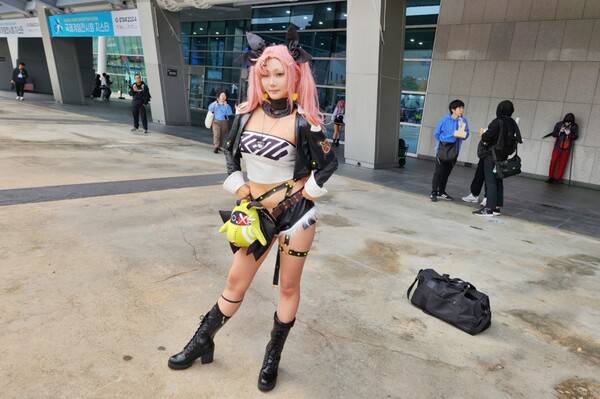 - 젠레스 존 제로 '니콜'