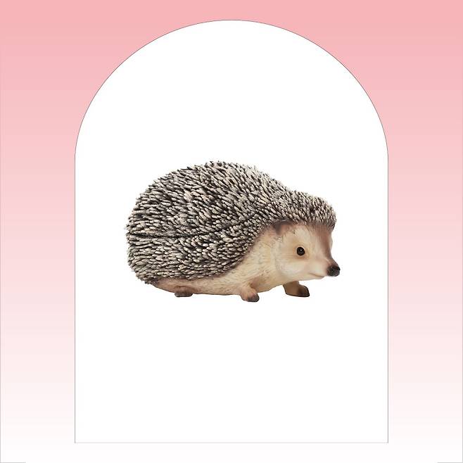 고슴도치 모티브 클러치 1백38만5천원 JW Anderson.