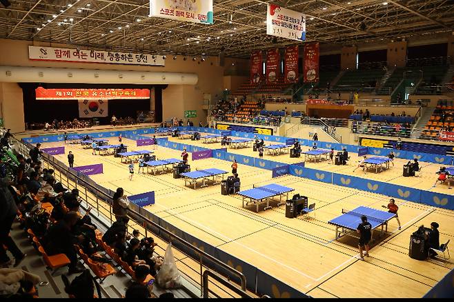 '제1회 신유빈과 함께하는 전국 유소년 탁구 축제' 공식 협찬사로 참여. 빙그레 제공