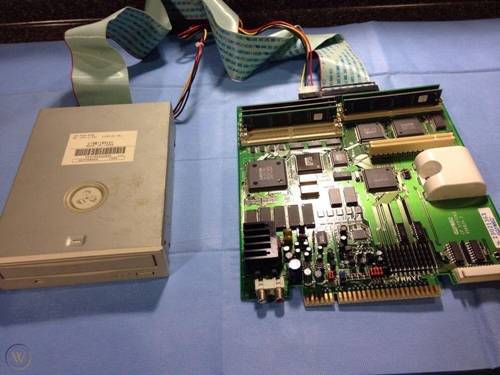 CD롬을 장착한 캡콤시스템 3