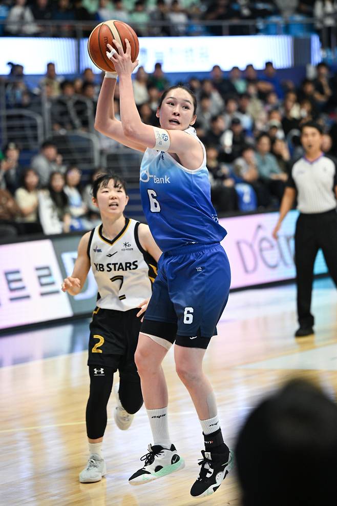 인천 신한은행 최이샘. 사진=WKBL