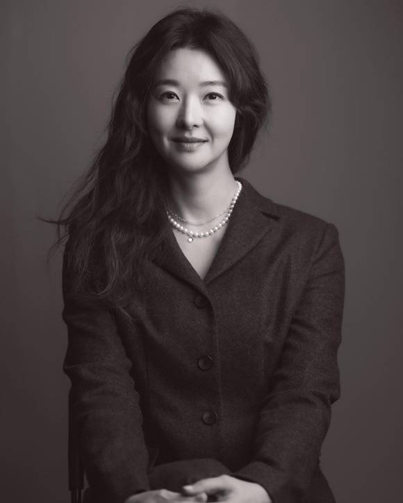 배우 송선미가 피에이엔터테인먼트와 전속계약을 체결했다. /피에이엔터테인먼트