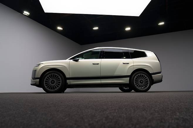 The Hyundai Ioniq 9 during the vehicle's media preview event held in Los Angeles in November [CHO YONG-JUN]