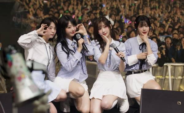 인터넷 방송인과 크리에이터 등으로 구성된 여성 4인조 밴드 QWER이 국내 음원차트를 휩쓸며 인기를 끌고 있다. /사진=QWER 인스타그램