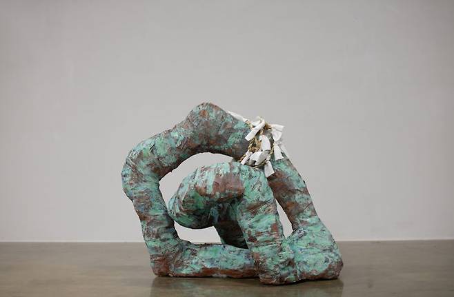 선승연_금석_혼합재료, 80 x 20 x 74 cm, 2023 *재판매 및 DB 금지