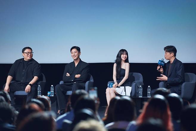 강풀 작가·주지훈·박보영·김희원 감독, 사진제공｜월트디즈니 컴퍼니