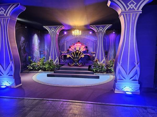 - 그러니까 여기서 미의 여신 베누스와 싸우는거죠?