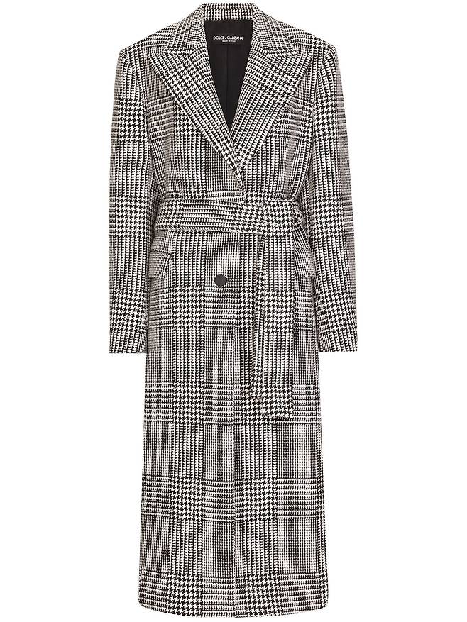 헤링본 체크의 벨티드 체크 코트. 돌체 앤 가바나.