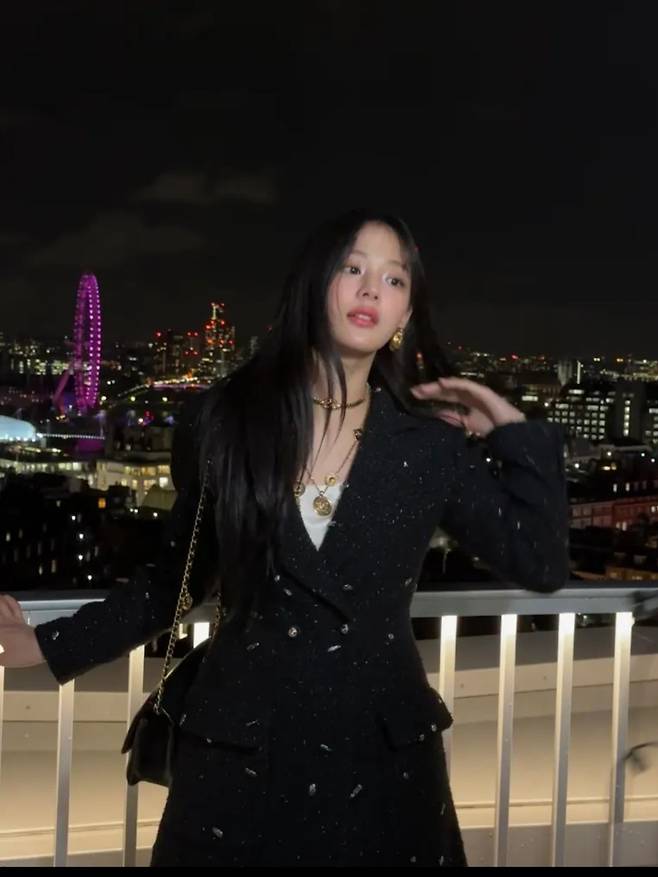 뉴진스민지 샤넬행사