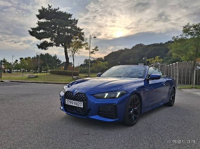 BMW 뉴 420i 컨버터블. 좌측전방 외관. [김성우 기자]
