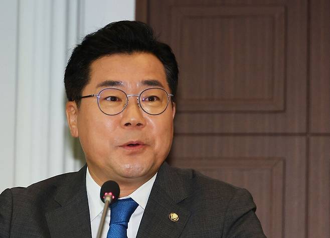 박찬대 더불어민주당 당대표 직무대행 겸 원내대표가 8월16일 서울 중구 프레스센터에서 열린 관훈토론회에서 발언하고 있다. ⓒ연합뉴스