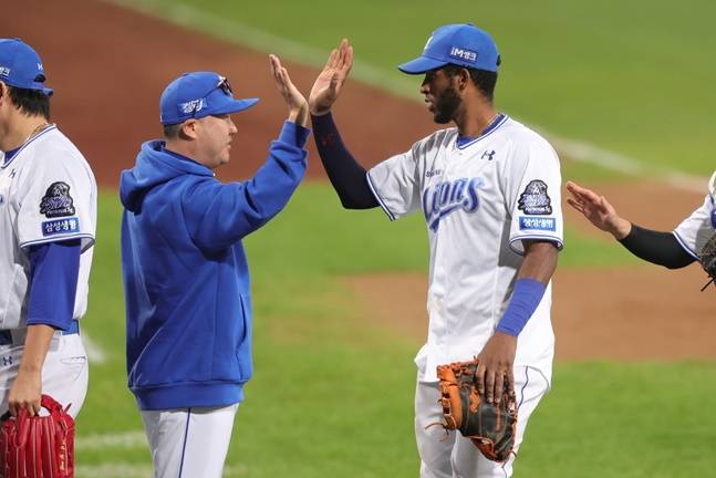 가을야구에서 맹활약한 디아즈(오른쪽). /사진=삼성 라이온즈 제공