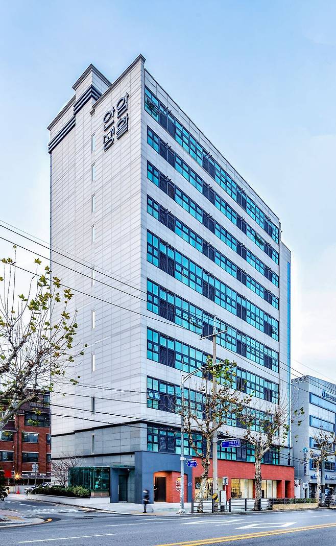 한국토지주택공사(LH)의 특화형 매입임대주택인 청년 창업인· 창작가 등을 위한 청년주택 ’안암생활‘. /LH 제공