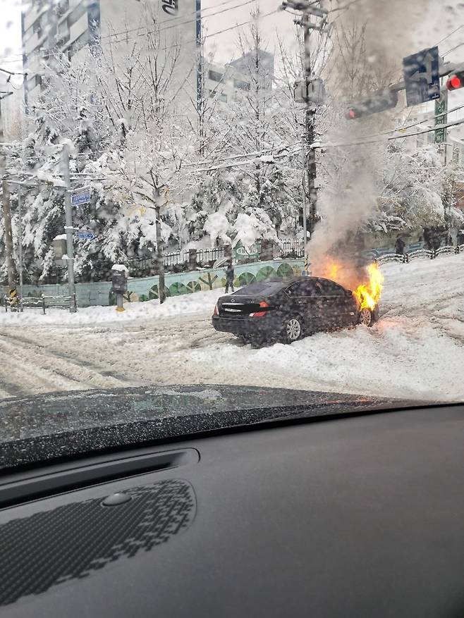 출근길 고스트 라이더 봤다