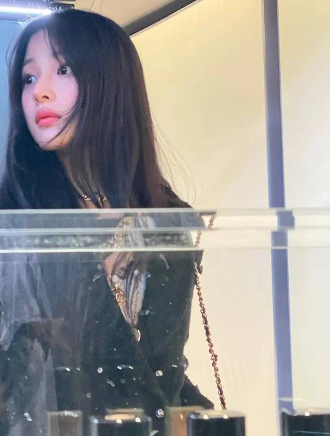 7736765381_486616_5eab71270e448b86fcce13b92155b6ce.jpg 뉴진스민지 샤넬행사