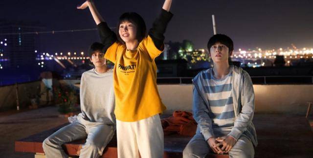 JTBC에서 방송 중인 '조립식 가족'의 원작인 중국 드라마 '이가인지명' 속 주인공들의 모습. 후난위성TV 홈페이지 캡처