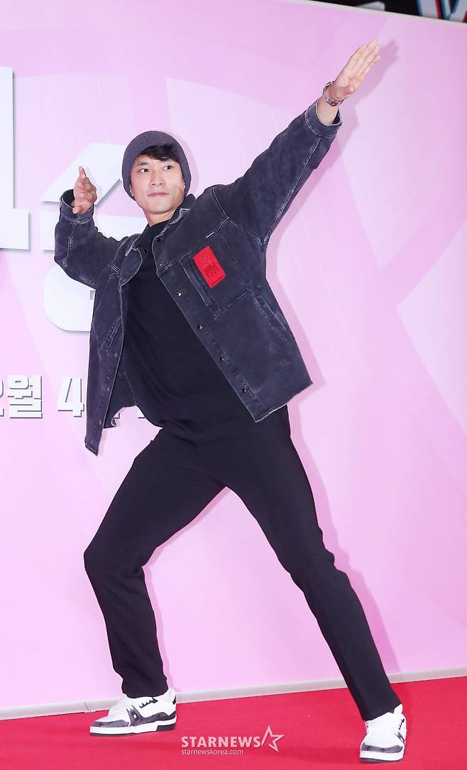 김요한 '배구선수 출신의 정확한 포즈'[★포토]