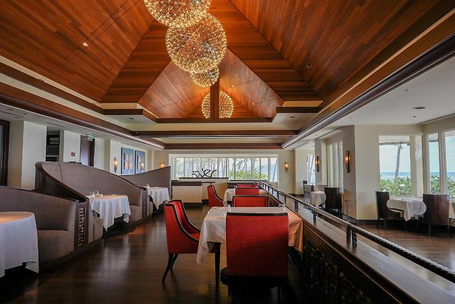 시그니처 레스토랑 호쿠스. 사진제공|팜투어