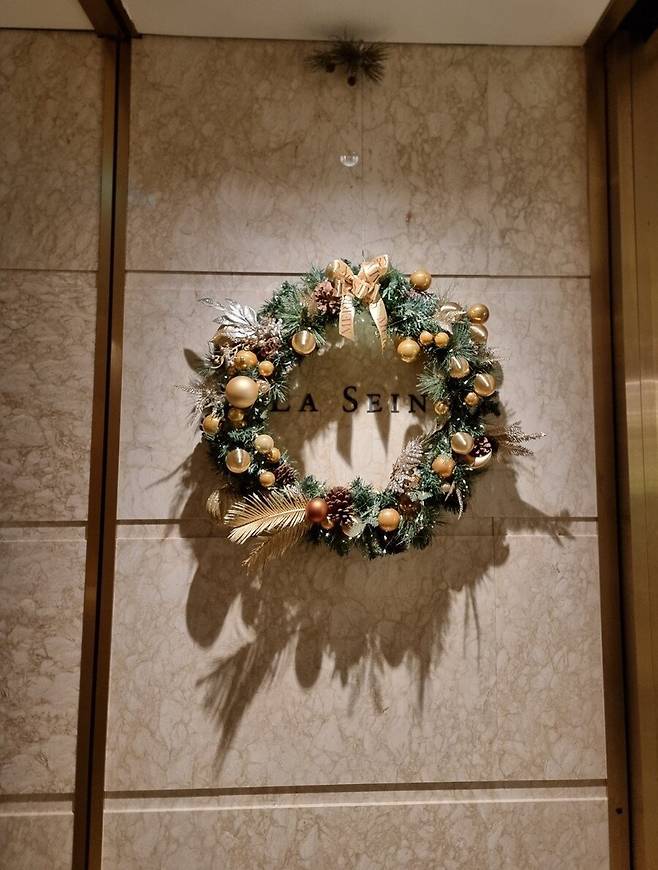 193409f2894564a4c.jpg 고추 크기 21cm 인증한 남자 고등학생.jpg