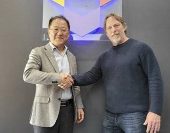 지난해 박재홍 보스반도체대표와 와 미국 AI 반도체 기업 텐스토렌트 짐 켈러 대표가 차량용 SoC(시스템온칩) 반도체 개발에 협력하기로 했다. 사진 보스반도체