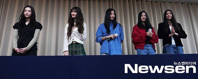 긴급 기자회견을 연 뉴진스/사진공동취재단