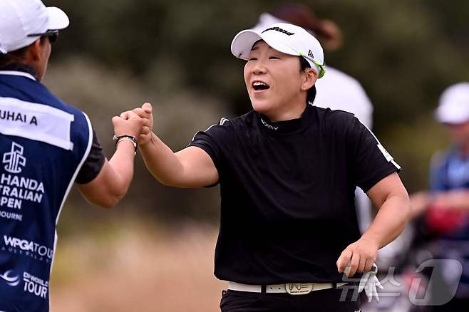 호주여자프로골프 ISPS 호주 오픈 우승으로 개인 통산 65승을 달성한 신지애. ⓒ AFP=뉴스1