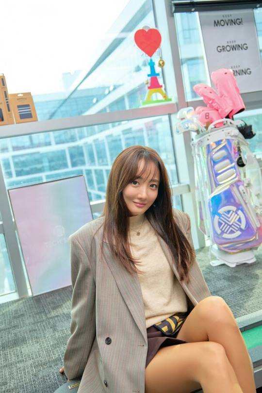엑스넬스코리아 홍유진 이사로 살아가는 배우 사강. 사진_박광희