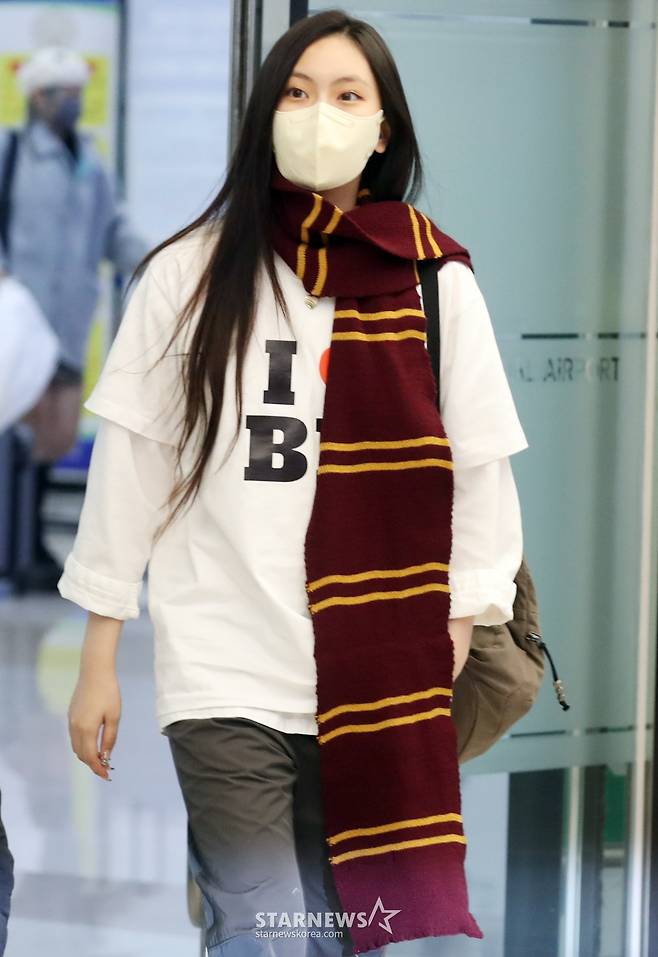 뉴진스 혜인 '예쁜 머플러와 함께'[★포토]