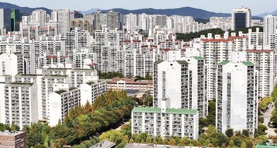 1기 신도시 재건축이 시작된다. 경기도 성남시 분당구 일대 아파트단지 모습. [연합뉴스]