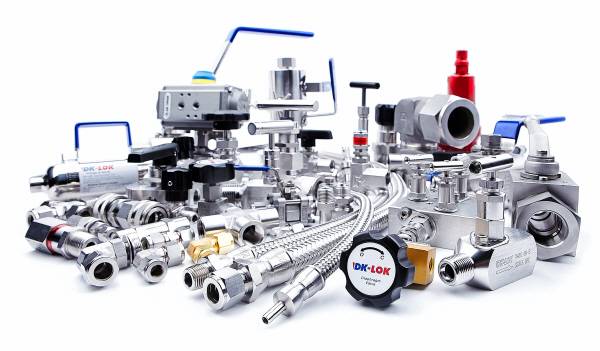 글로벌 기업인 디케이락에서 생산중인 반도체용 피팅 밸브 등 다양한 제품들.