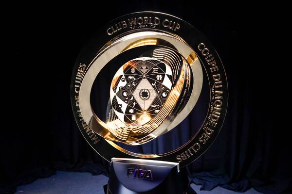6일 오전 3시(한국시간) 미국 플로리다주 마이애미 텔레문도 센터에서 'FIFA 클럽 월드컵 2025' 조 추첨식 우승 트로피. 사진┃울산 HD