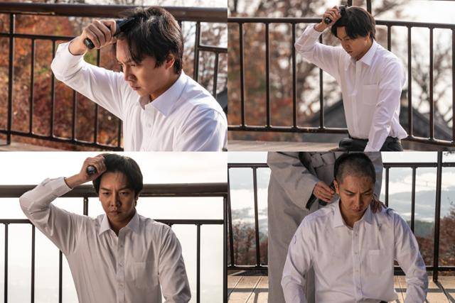 '대가족' 측이 이승기의 삭발 현장 스틸을 공개했다. 롯데엔터테인먼트 제공