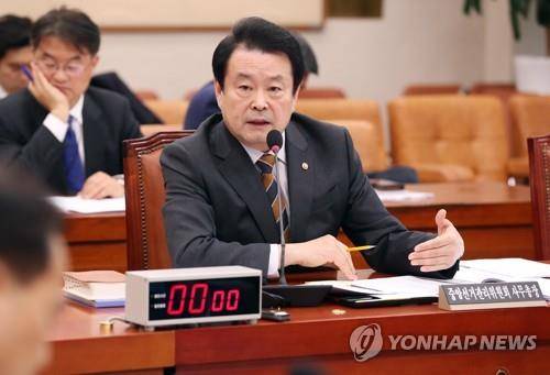체육회장 선거운영위원장을 맡은 김대년 전 중앙선관위 사무총장  [연합뉴스 자료 사진]