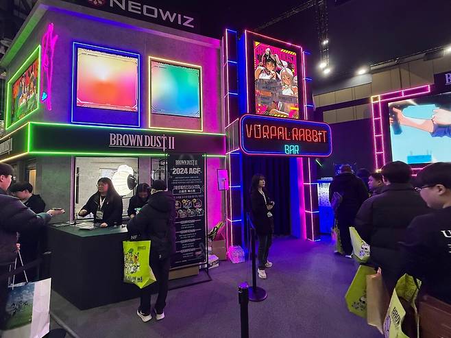 - 여기부터는 어른의 시간이다