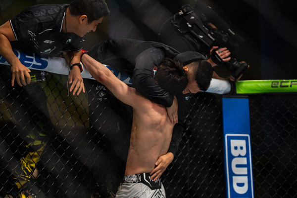 ‘코리안 좀비’ 정찬성의 존재는 최두호에게 큰 힘이 된다. 사진 제공= UFC