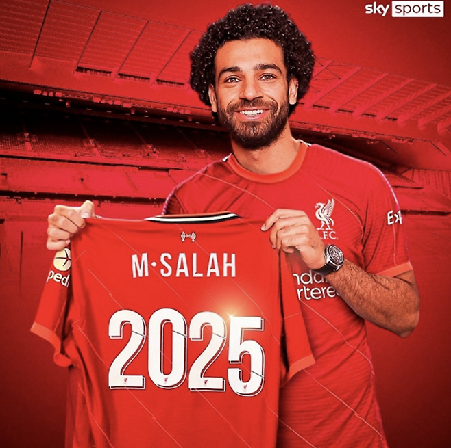 ▲ 손흥민이 토트넘과 장기 재계약 협상에 들어갈 조짐이다. 기간은 2+1년이다. 동갑내기 리버풀 공격수 모하메드 살라도 리버풀과 2년 연장 계약안 협상에 들어갔다