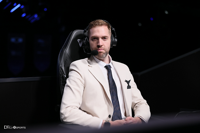 LCK 글로벌 해설자 울프 슈뢰더.