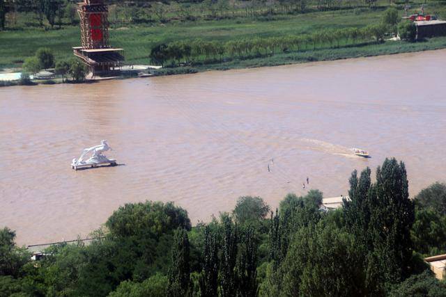 모래와 강이 만나는 곳, 사파두 황하구. ⓒ최종명