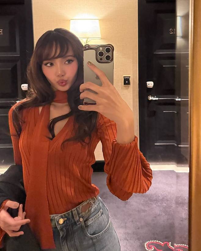 인스타그램 @lalalalisa_m