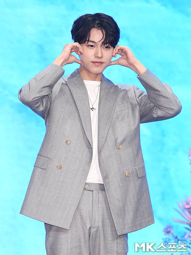 16일 오후 서울 신도림 디큐브시티 더 세인트 그랜드볼룸에서 지니 TV 오리지널 드라마 ‘나미브’ 제작발표회가 진행됐다. 이날 제작보고회에는 강민구 감독을 비롯해 려운, 윤상현, 이진우가 참석했으며, 주연 배우 고현정은 갑작스러운 건강 악화로 불참했다. / 사진 = 천정환 기자