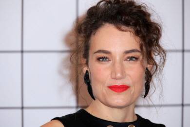 코랄리 파르자 감독