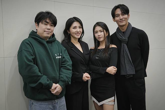 (왼쪽부터) 현정완 PD, 김경란, 이지나, 시윤 / 사진제공=웨이브