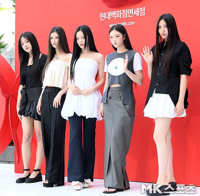 뉴진스(NewJeans)가 2년 연속 ‘일본 레코드 대상’ 수상에 이어 시상식 출연을 확정했다. 사진=천정환 기자